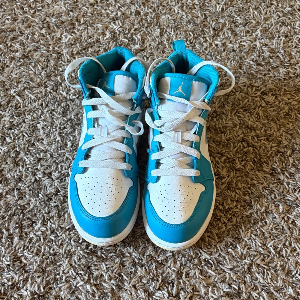 Jordan Kids Sneakers in Blue and White